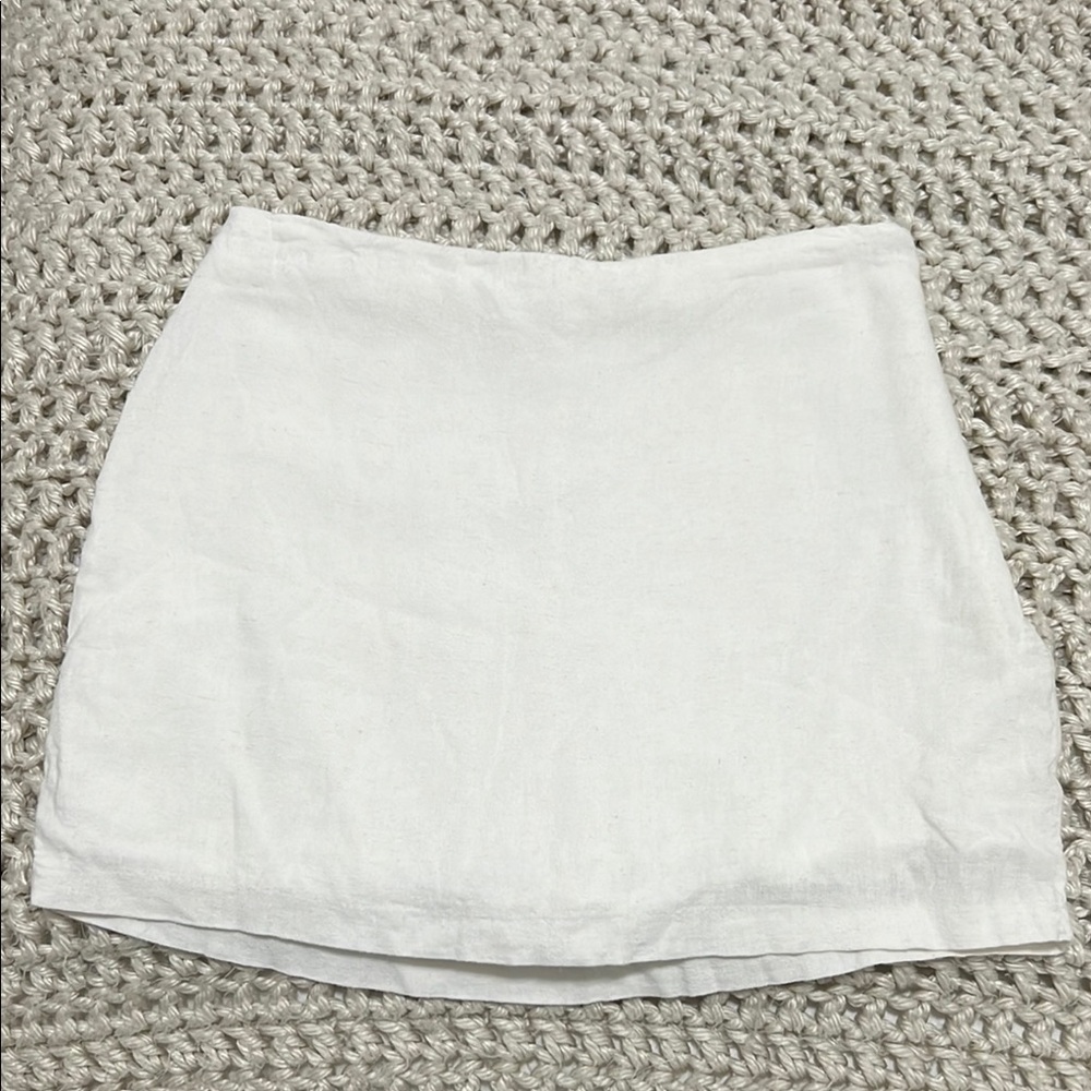 Abercrombie & Fitch White Mini Skirt